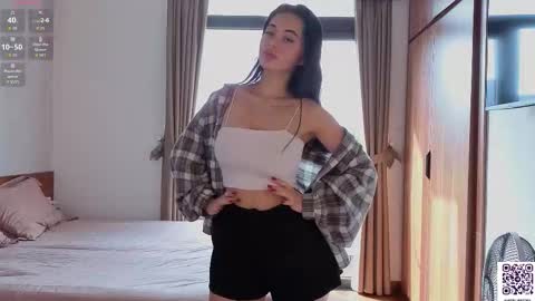 Adelia online show from 31, 10, 2025