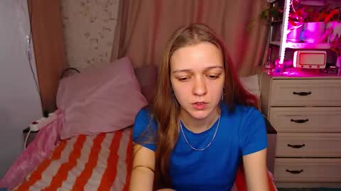 Snapshot of adelin_maxwell chatting on 3, 12, 2025 Lina online show from 3, 12, 2025