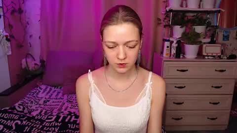 Snapshot of adelin_maxwell chatting on 10, 2, 2026 Lina online show from 10, 2, 2026