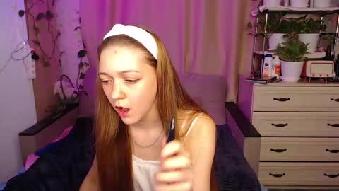 Snapshot of adelin_maxwell chatting on 19, 2, 2026 Lina online show from 19, 2, 2026