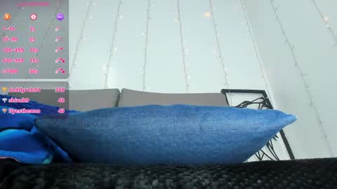 Snapshot of adelinaconte1 chatting on 27, 12, 2024 adelinaconte1 online show from 27, 12, 2024