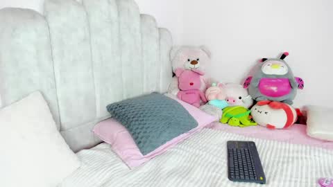 Snapshot of adeline1__ chatting on 5, 6, 2026 dahia online show from 5, 6, 2026