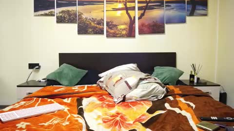 Adellineee online show from 23, 2, 2025