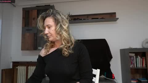 adelllee online show from 29, 5, 2026