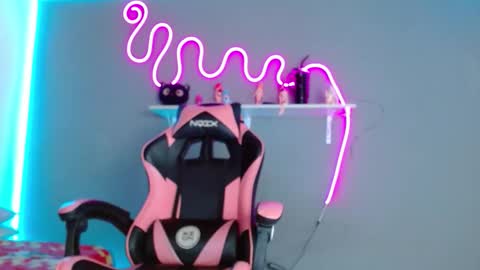 adhara rangel online show from 23, 10, 2025