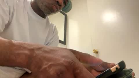 Snapshot of adick_ting chatting on 16, 6, 2026 adick_ting online show from 16, 6, 2026