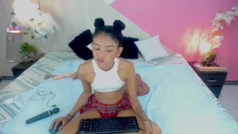 adisson_petite1 online show from 16, 1, 2026