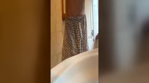 Snapshot of adm1ral333 chatting on 24, 6, 2026 James online show from 24, 6, 2026