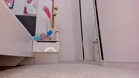 Save the date 23 NOVEMBER for a incendiary day with me  online show from 8, 2, 2025