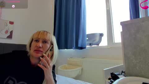 Save the date 23 NOVEMBER for a incendiary day with me  online show from 18, 9, 2025