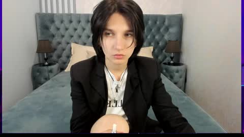 Snapshot of adonbev chatting on 20, 5, 2026 adonbev online show from 20, 5, 2026