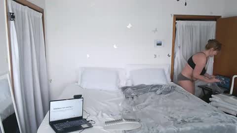 adorable22 online show from 17, 7, 2026