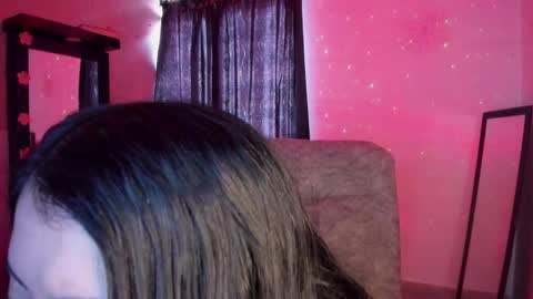 Stormi online show from 4, 3, 2025