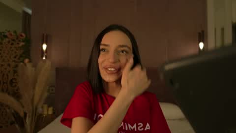 adoracortes online show from 27, 4, 2026