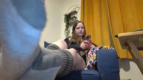 Queen Bunny online show from 3, 1, 2025