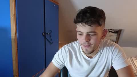 Snapshot of adr_twink chatting on 12, 10, 2025 ADR Twink online show from 12, 10, 2025