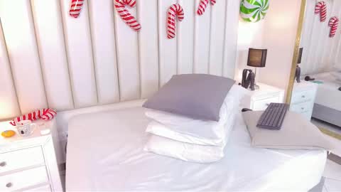 ANDREA PEREZ online show from 19, 12, 2025