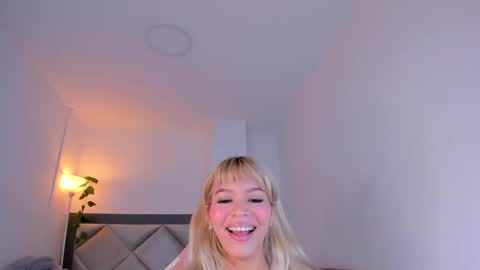 Adriana online show from 1, 2, 2025