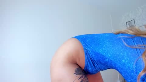 Adriana online show from 23, 10, 2025