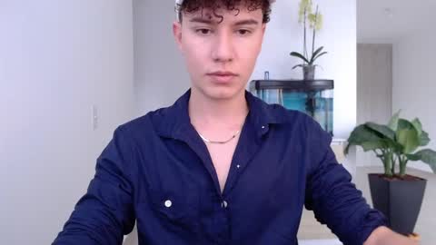 Snapshot of adrian_morelli chatting on 1, 12, 2024 adrian morelli online show from 1, 12, 2024