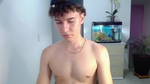 Snapshot of adrian_morelli chatting on 6, 12, 2024 adrian morelli online show from 6, 12, 2024