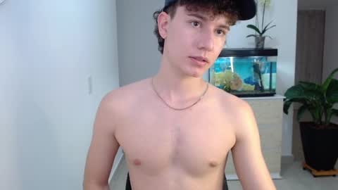 Snapshot of adrian_morelli chatting on 10, 12, 2024 adrian morelli online show from 10, 12, 2024