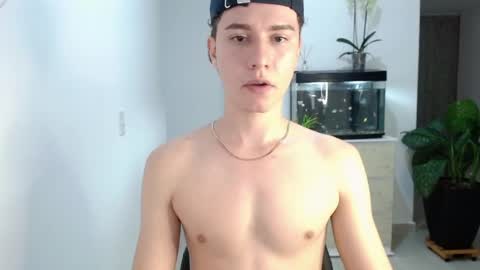 Snapshot of adrian_morelli chatting on 16, 12, 2024 adrian morelli online show from 16, 12, 2024