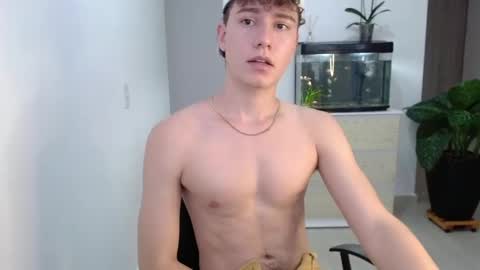 Snapshot of adrian_morelli chatting on 17, 12, 2024 adrian morelli online show from 17, 12, 2024