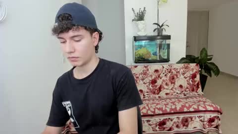 Snapshot of adrian_morelli chatting on 18, 1, 2025 adrian morelli online show from 18, 1, 2025