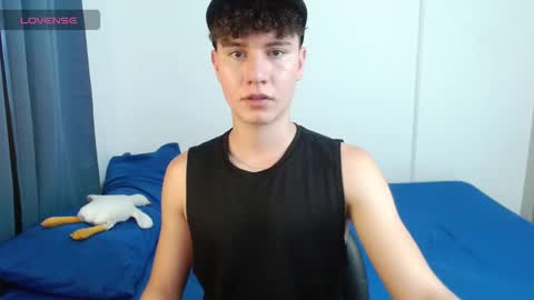 Snapshot of adrian_morelli chatting on 8, 9, 2025 adrian morelli online show from 8, 9, 2025