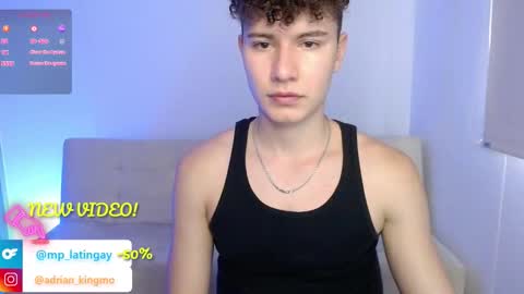 Snapshot of adrian_morelli chatting on 19, 11, 2025 adrian morelli online show from 19, 11, 2025