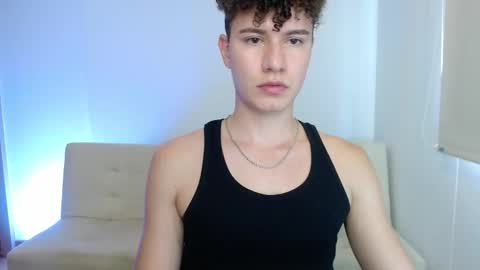 Snapshot of adrian_morelli chatting on 22, 11, 2025 adrian morelli online show from 22, 11, 2025