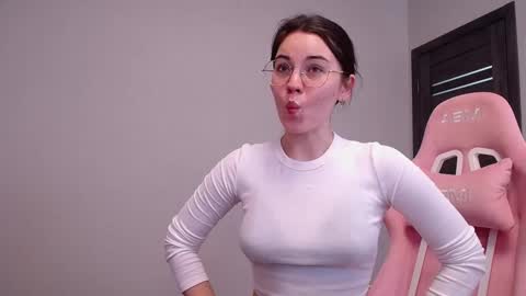 Snapshot of adriana_meow246 chatting on 21, 11, 2025 Adriana online show from 21, 11, 2025