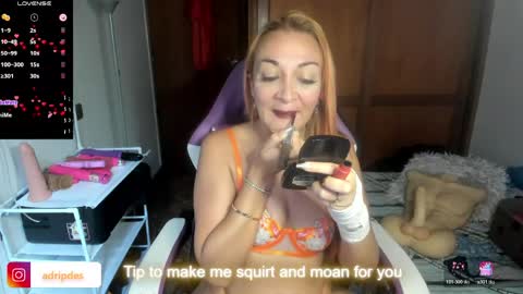 Snapshot of adrianapdes chatting on 29, 5, 2026 Adriana Paredes online show from 29, 5, 2026