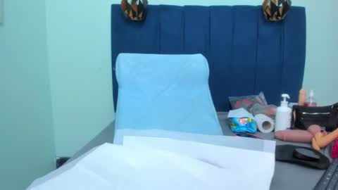 adriana online show from 6, 7, 2026
