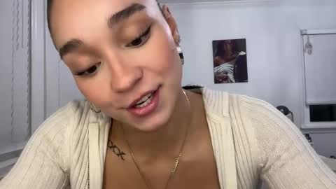 Adrianna  online show from 8, 2, 2025