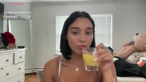 Adrianna  online show from 12, 10, 2025