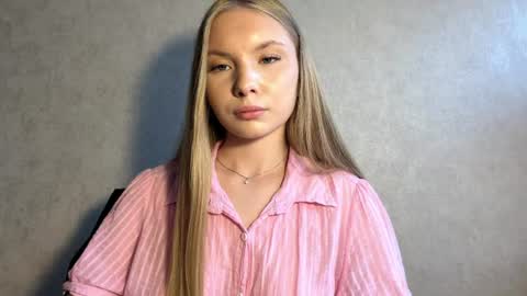 Snapshot of adriannemuldowney chatting on 3, 8, 2026 Caroline online show from 3, 8, 2026