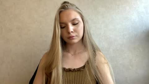 Snapshot of adriannemuldowney chatting on 4, 8, 2026 Caroline online show from 4, 8, 2026