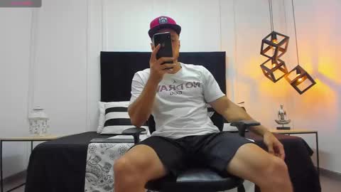 Adrein Roche online show from 18, 2, 2025