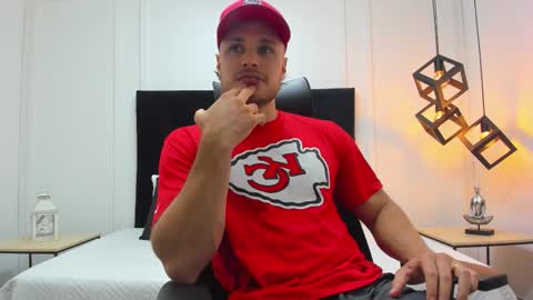 Adrein Roche online show from 16, 10, 2025