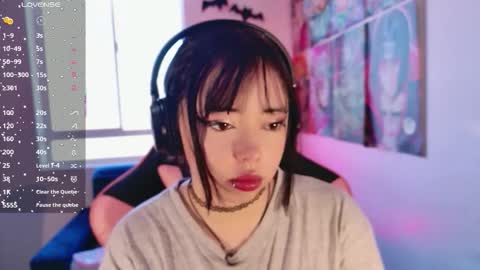 Snapshot of aegon_526 chatting on 8, 11, 2025 Arieyara online show from 8, 11, 2025