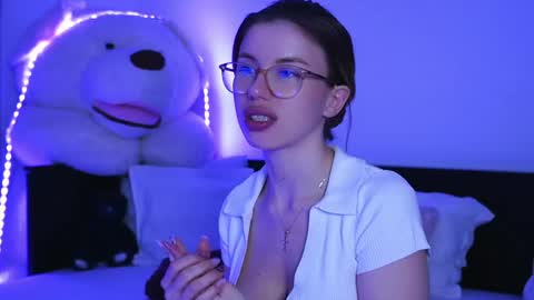 Aelia online show from 24, 4, 2026