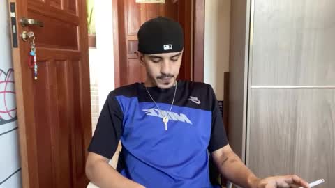 Snapshot of aelucius chatting on 10, 9, 2025 Luci online show from 10, 9, 2025