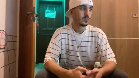 Snapshot of aelucius chatting on 13, 9, 2025 Luci online show from 13, 9, 2025