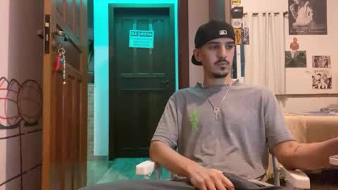 Snapshot of aelucius chatting on 16, 9, 2025 Luci online show from 16, 9, 2025