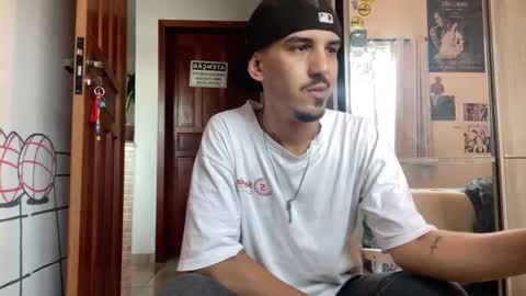 Snapshot of aelucius chatting on 17, 9, 2025 Luci online show from 17, 9, 2025