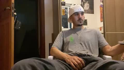 Snapshot of aelucius chatting on 23, 10, 2025 Luci online show from 23, 10, 2025