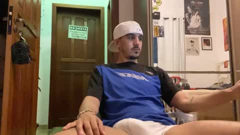 Snapshot of aelucius chatting on 13, 11, 2025 Luci online show from 13, 11, 2025