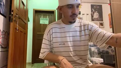 Snapshot of aelucius chatting on 14, 11, 2025 Luci online show from 14, 11, 2025